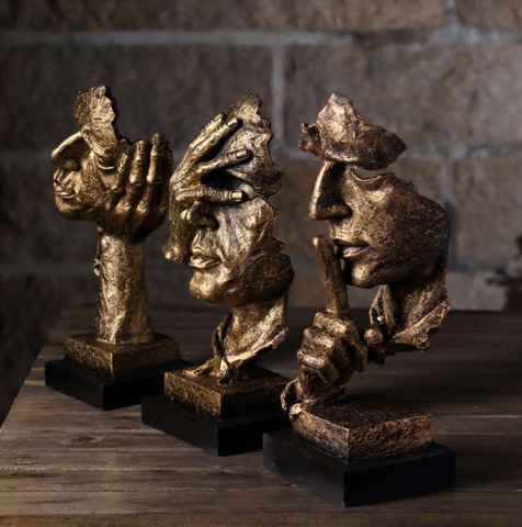Abstract Golden Sculpture – Soren