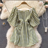 Fashionable women's dress with square neckline and puff sleeves - Selina