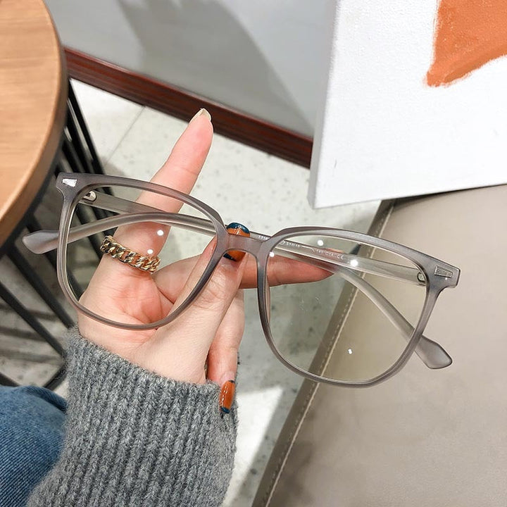 Nearsighted Prescription Glasses with Blue Light Protection - FocusFrame