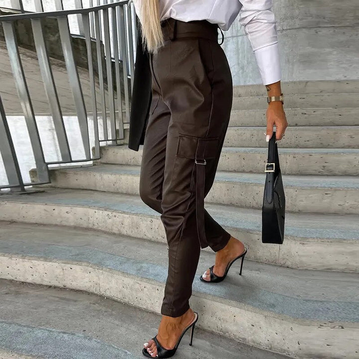 Trendy Women's Leather Pants - Sophie