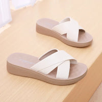 Women's wedge flip-flops made of synthetic leather with open toe area – Cassy