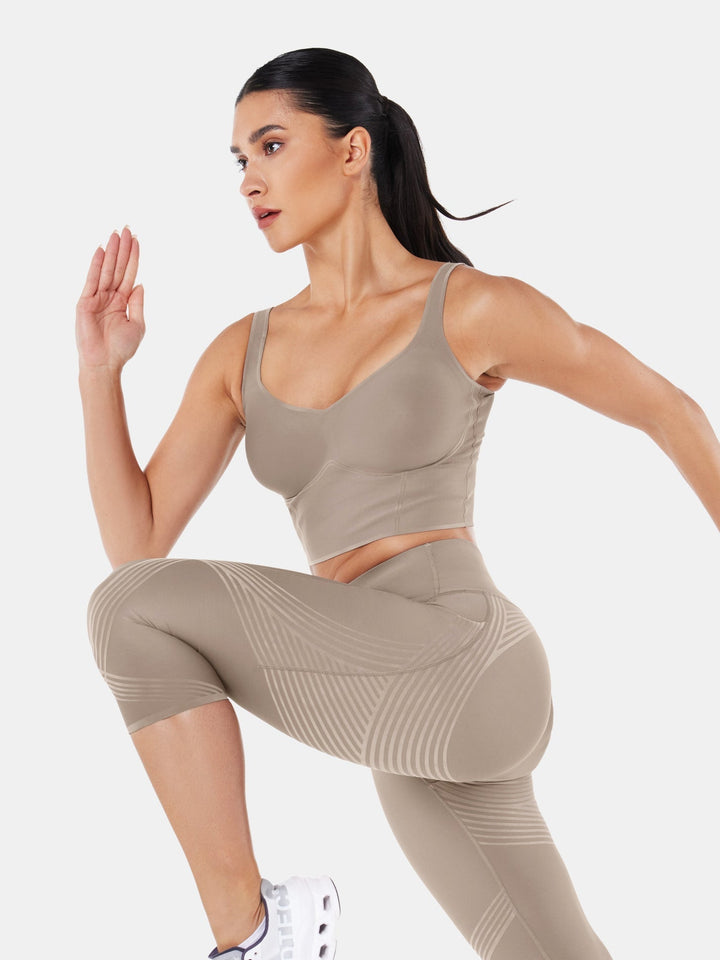 Seamless Cropped Tank Top With Bra - Contoura