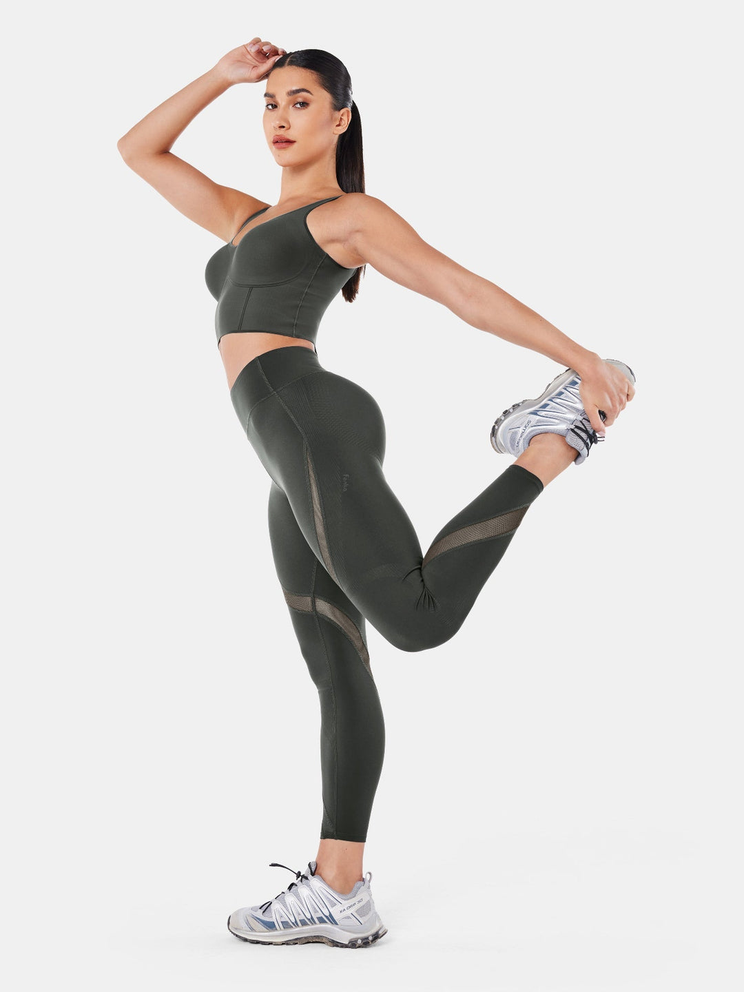 Seamless Cropped Tank Top With Bra - Contoura