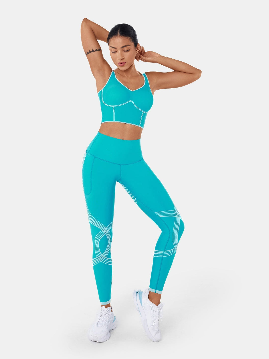 Seamless Cropped Tank Top With Bra - Contoura