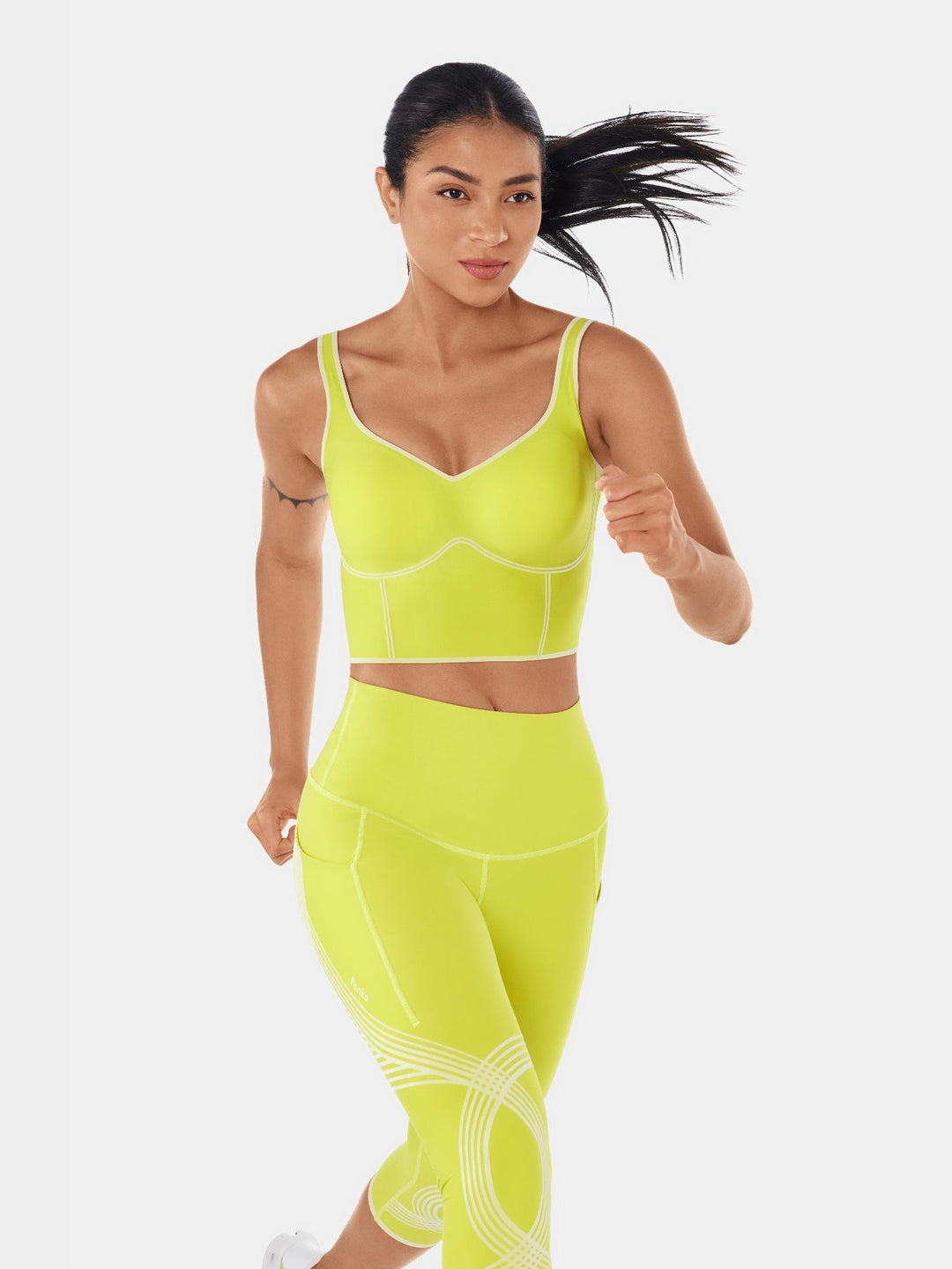 Seamless Cropped Tank Top With Bra - Contoura