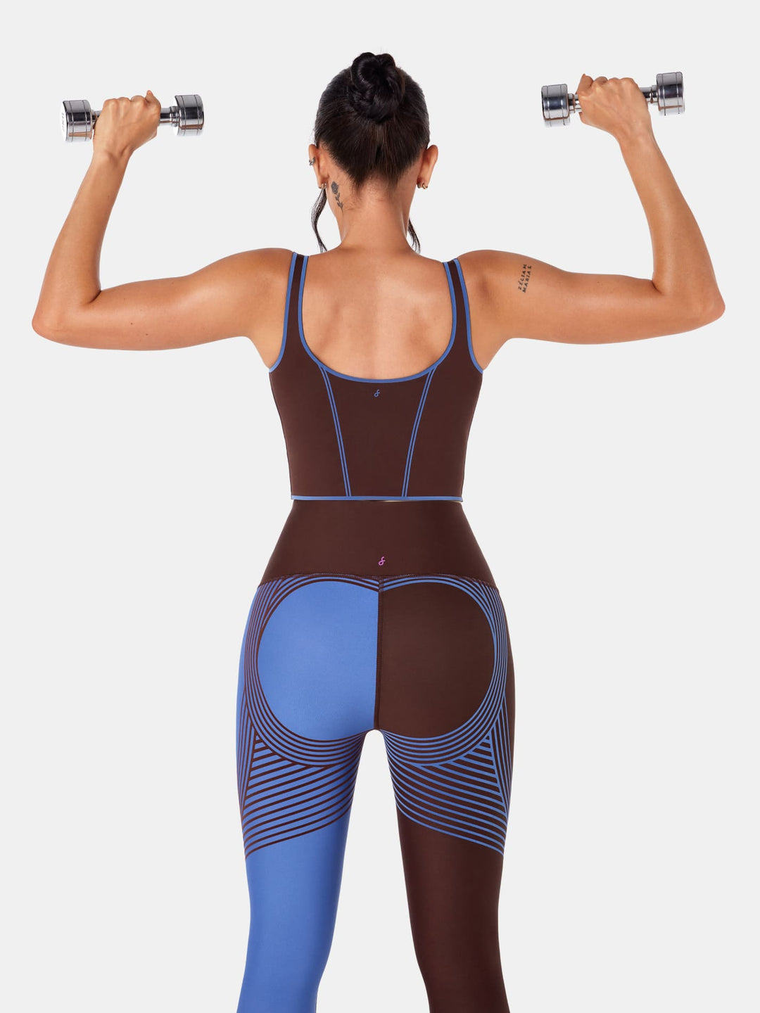Seamless Cropped Tank Top With Bra - Contoura