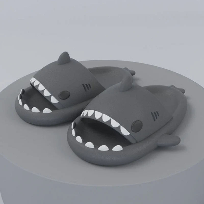 Uniseks Lichtgewicht Zomerslippers met Haaienontwerp – FinSteps