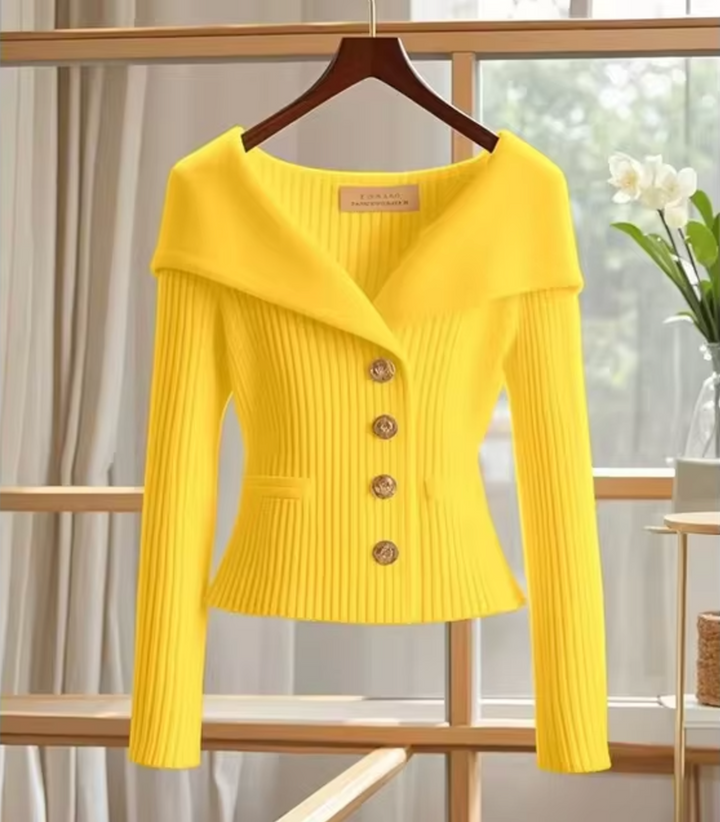 Taillierte Kurze Strickjacke - Cosima
