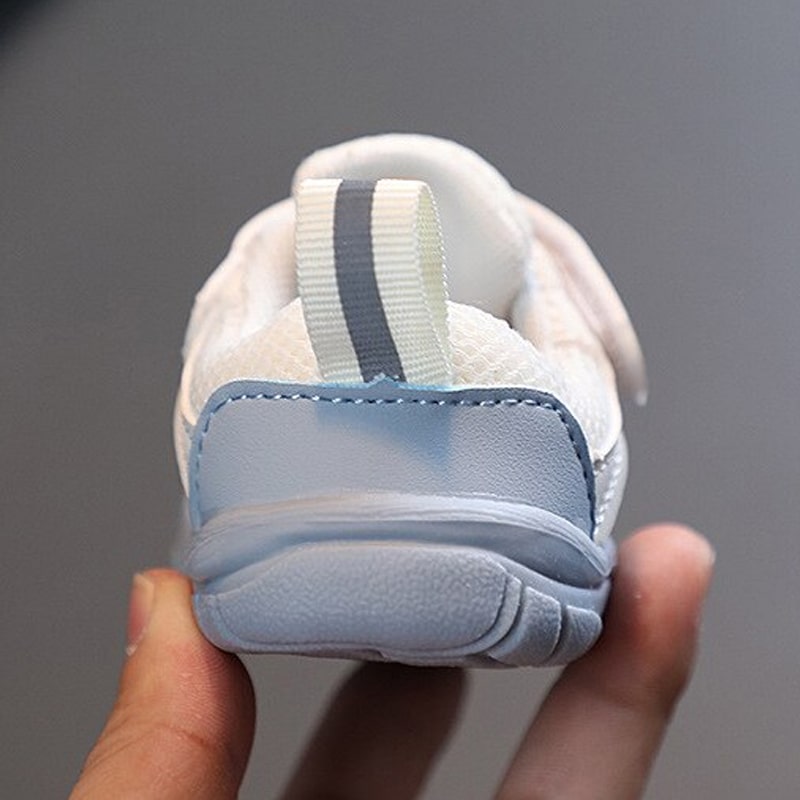 Flexible Non-Slip Barefoot Baby Shoe Sky – Discover in Comfort