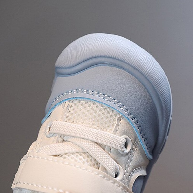 Flexible Non-Slip Barefoot Baby Shoe Sky – Discover in Comfort