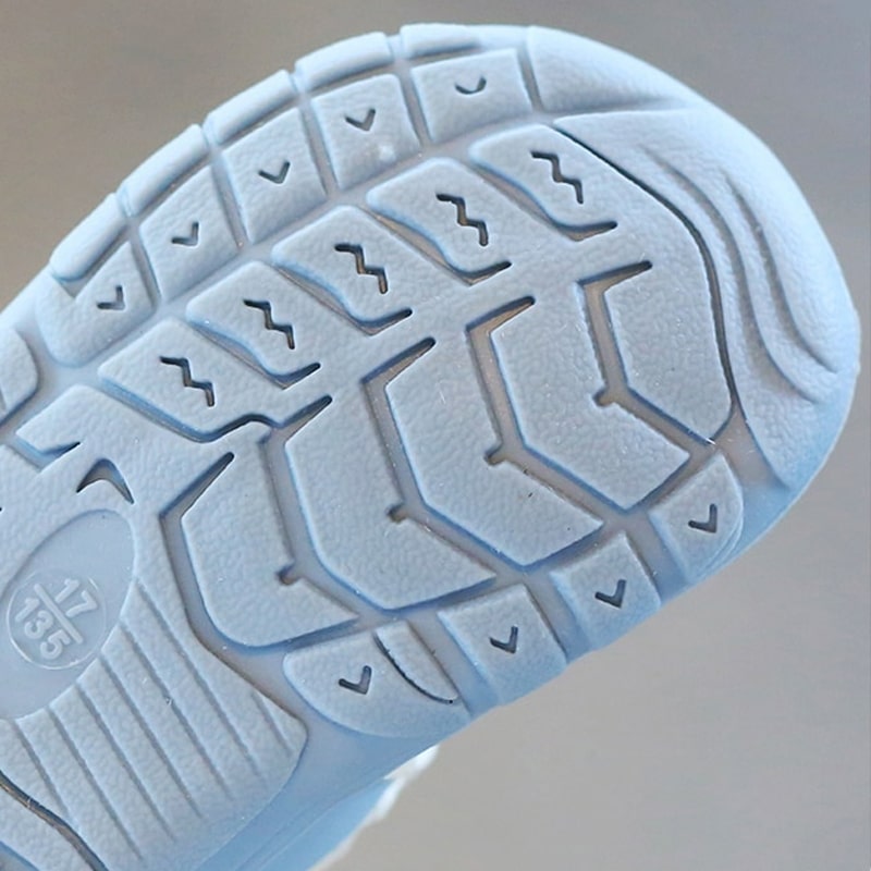 Flexible Non-Slip Barefoot Baby Shoe Sky – Discover in Comfort