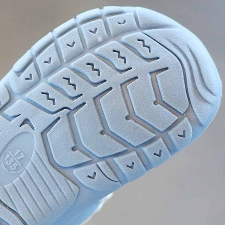 Flexible Non-Slip Barefoot Baby Shoe Sky – Discover in Comfort