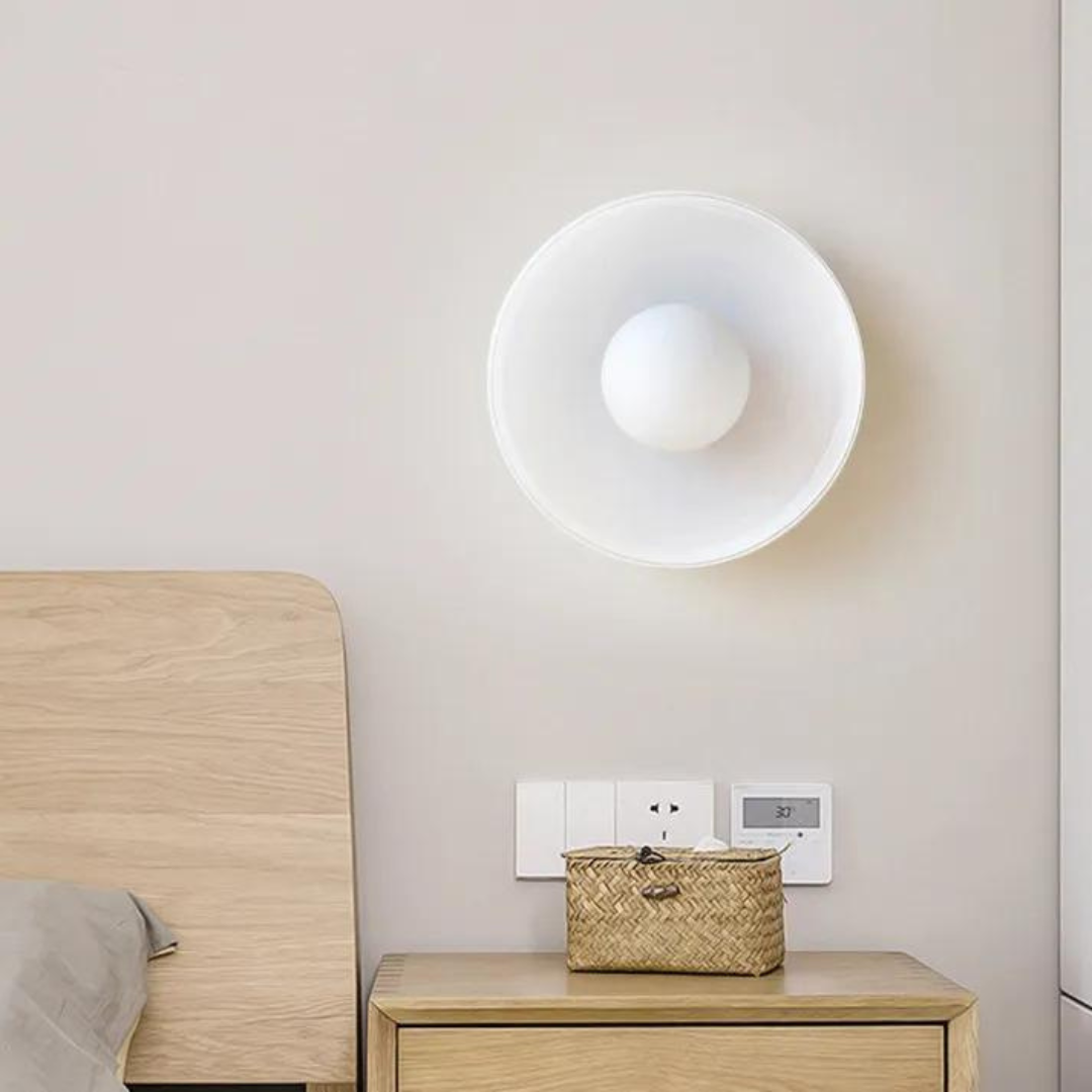 Ronde Plafondlamp met Stijlvolle Functionaliteit - LumiSphere