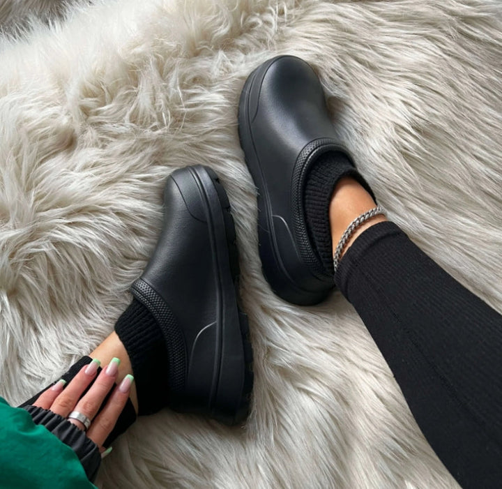 Weather-Resistant Comfort Clogs with Cloud Cushioning - Mireille
