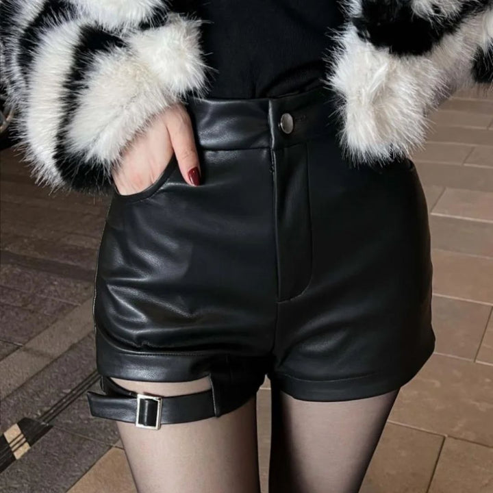 Sammy Jackson™ Naomi Leather Shorts | Gothic & Trendy