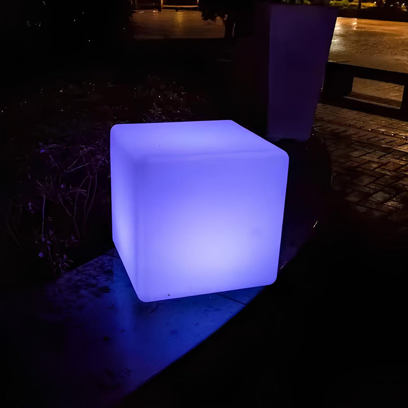 Cube Garden Lamp - LumaCube