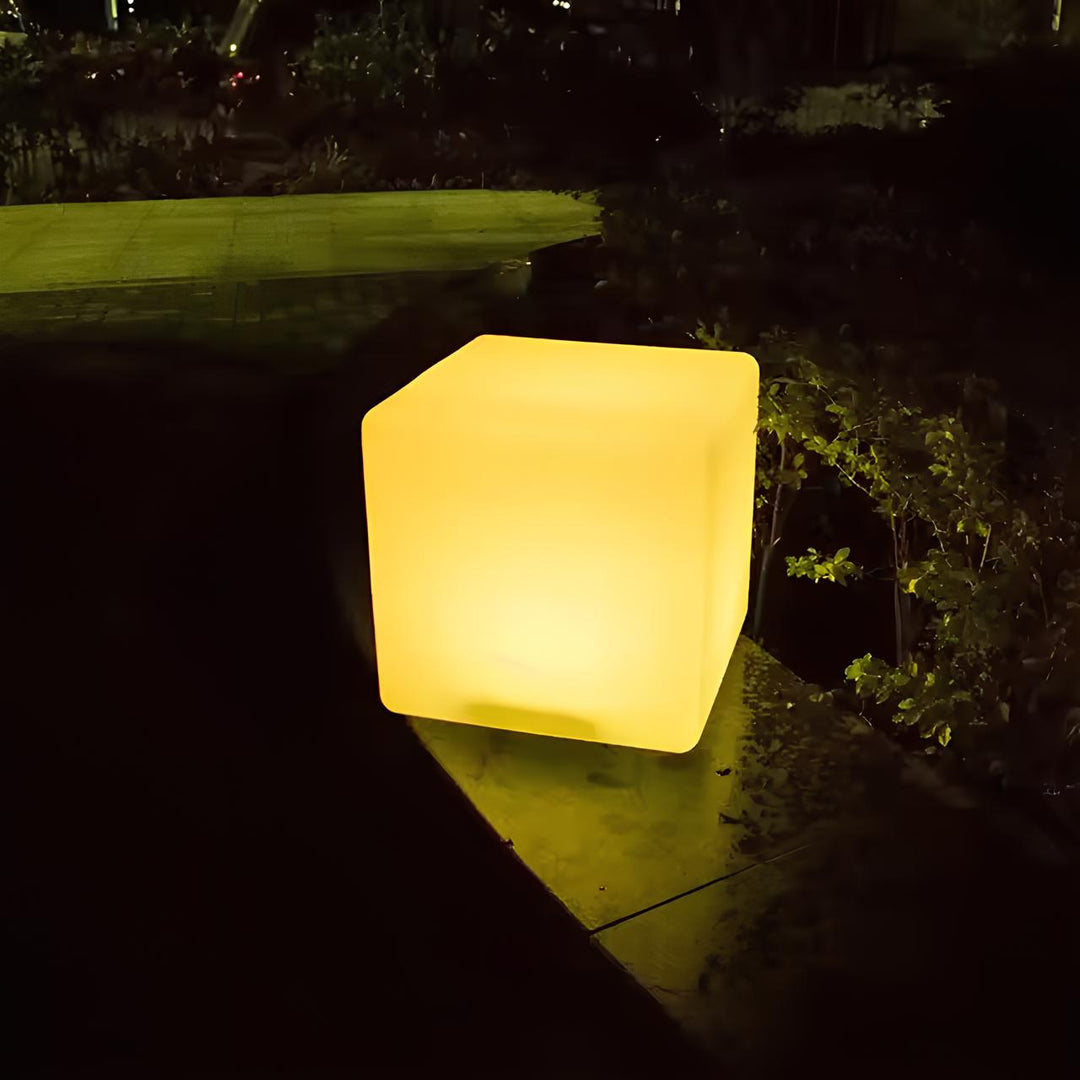 Cube Garden Lamp - LumaCube