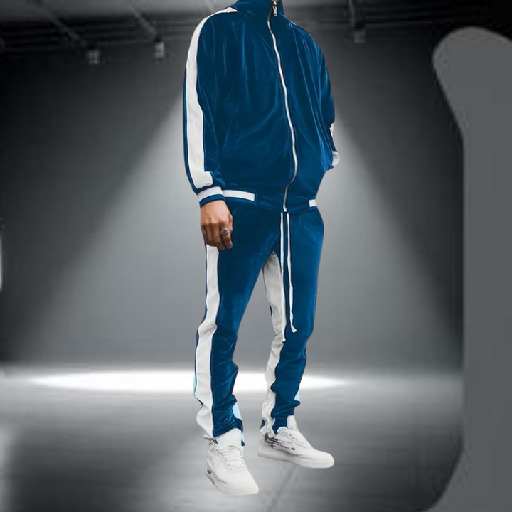 Velvet Jogger Set In A Retro Style - Gilberto