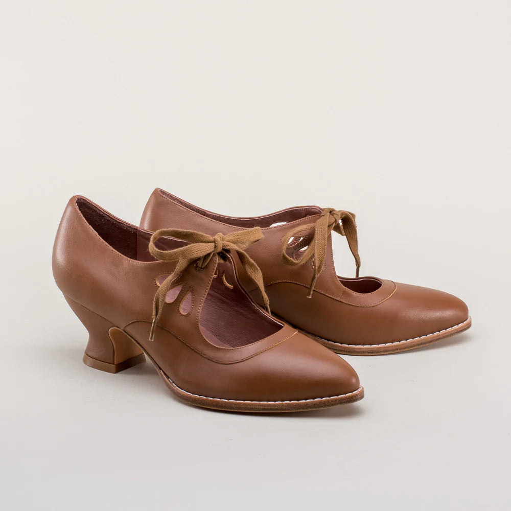 Vintage-Inspired Lace-Up Heeled Shoe - Virginia