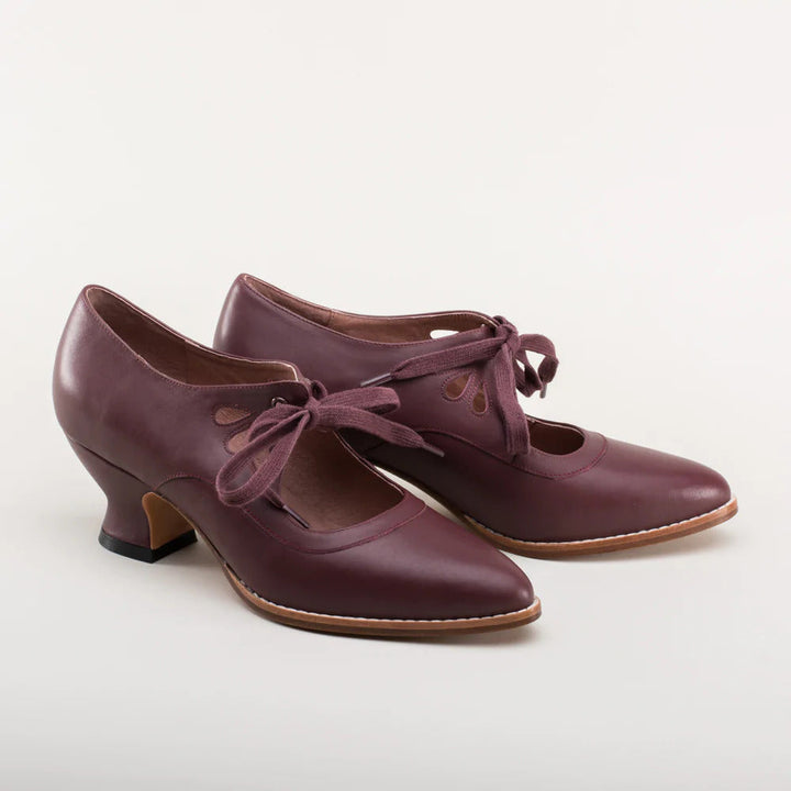 Vintage-Inspired Lace-Up Heeled Shoe - Virginia
