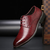 Stylish Men's Lace-Up Shoes with Brogue Details - Lennard