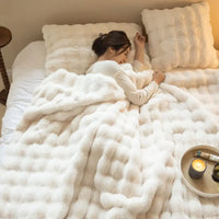 Koc z pluszu, o którym wszyscy mówią! - WarmWol