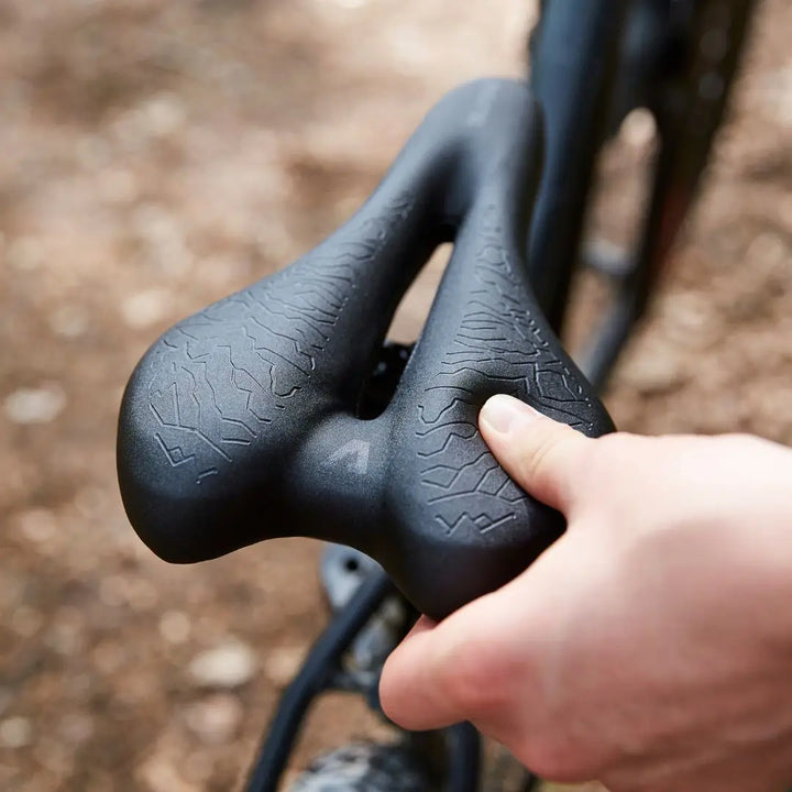 Ergonomiczne siodełko rowerowe z pianką memory – SaddlePeak AirRide