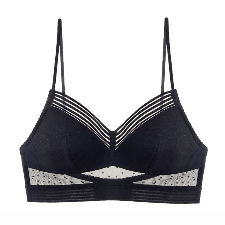 Tweede productfoto van de losse zwarte bralette van voren, met stippenmesh en transparante streepbanden. 10