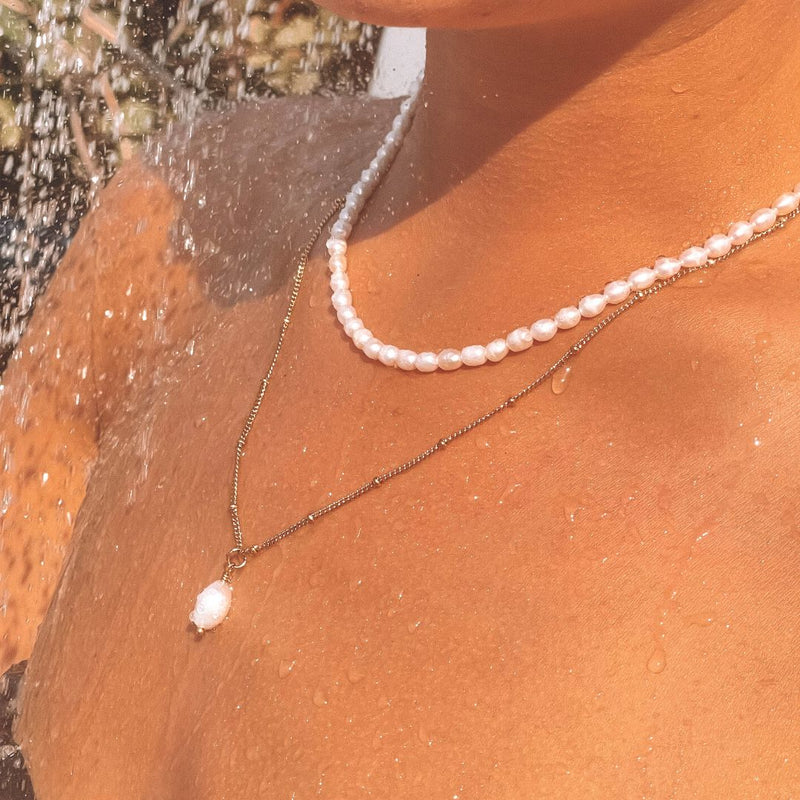 Baroque Pearl Pendant Necklace - Anisa