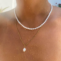 Baroque Pearl Pendant Necklace - Anisa