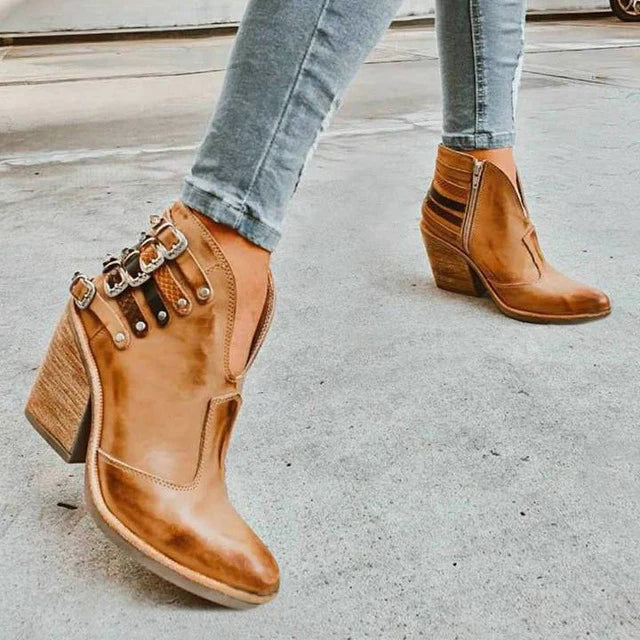 Women's ankle boots with heel – Clara