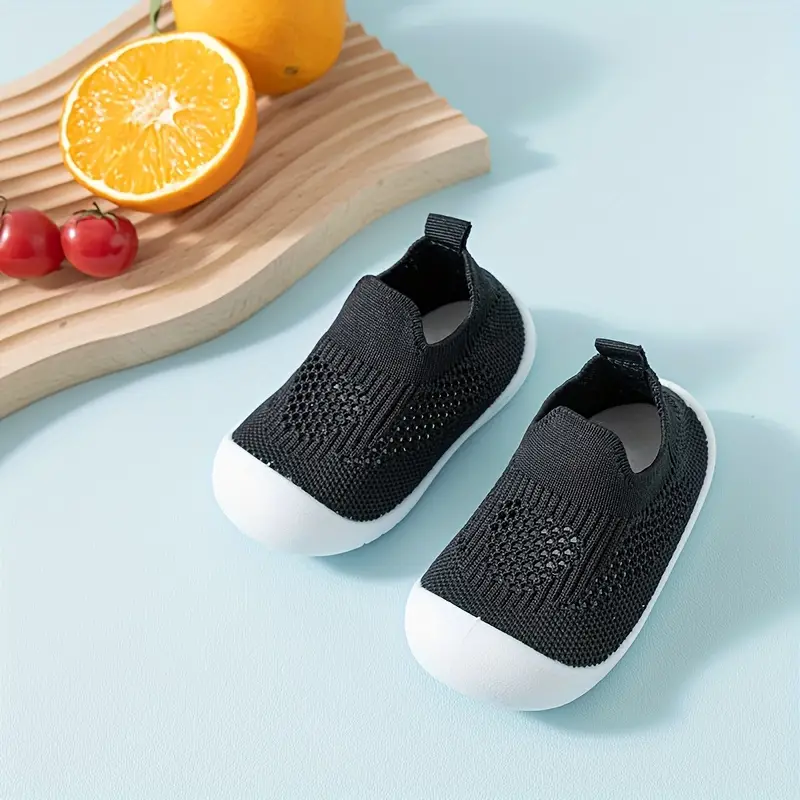 StepEase – Flexible Barefoot Sneakers for Kids
