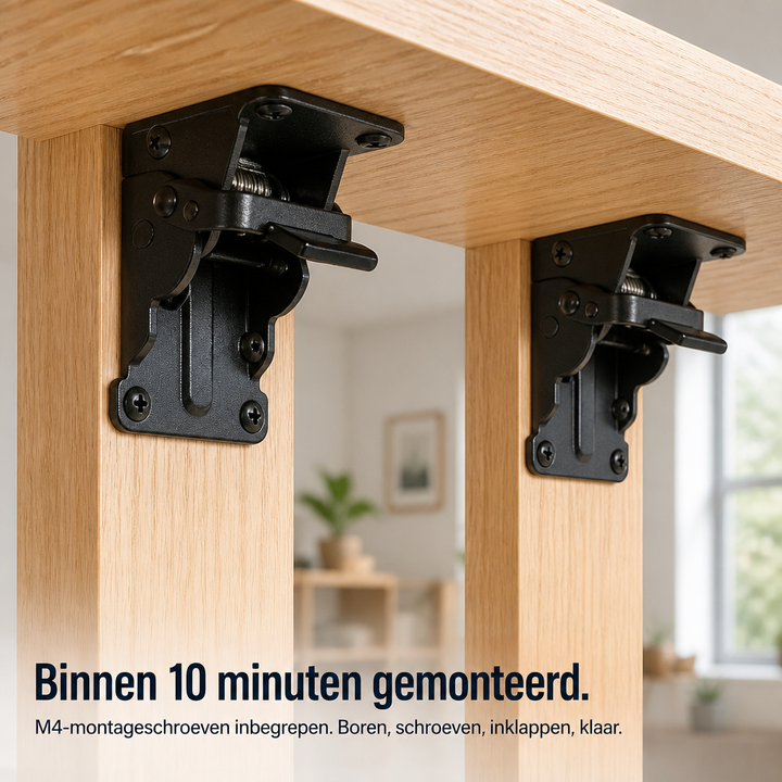 Twee zwarte klapbeugels met zichtbare schroeven gemonteerd tussen houten tafelpoten en het tafelblad, in een lichte woonkamer. 7