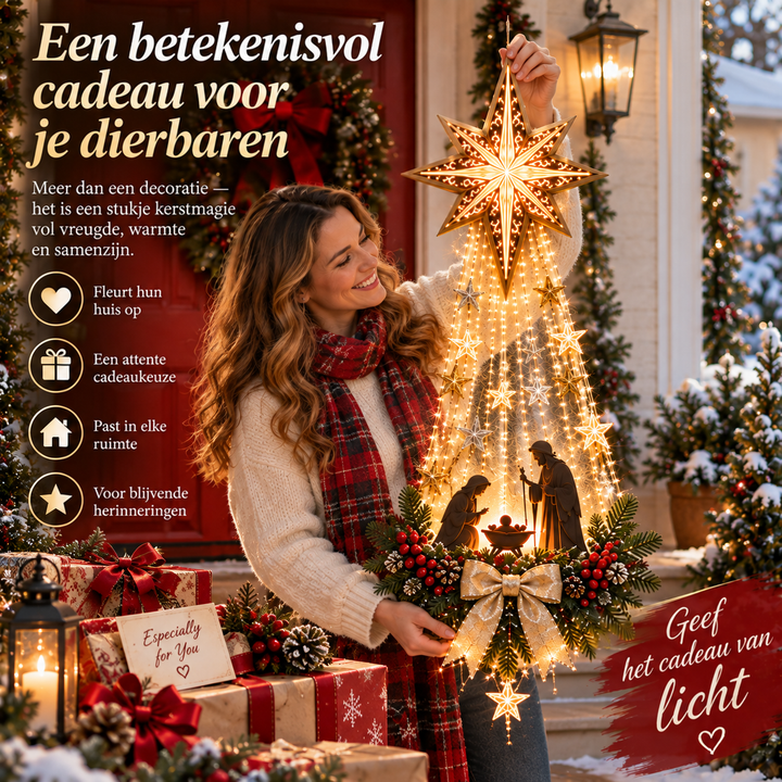 Lachende vrouw in rode sjaal houdt de verlichte ster met kerststal omhoog, omringd door cadeaus 9