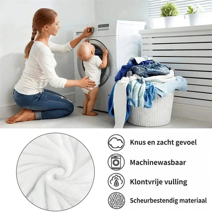 Collage met moeder en baby bij de wasmachine en stofdetail met voordelen, zoals machinewasbaar 11