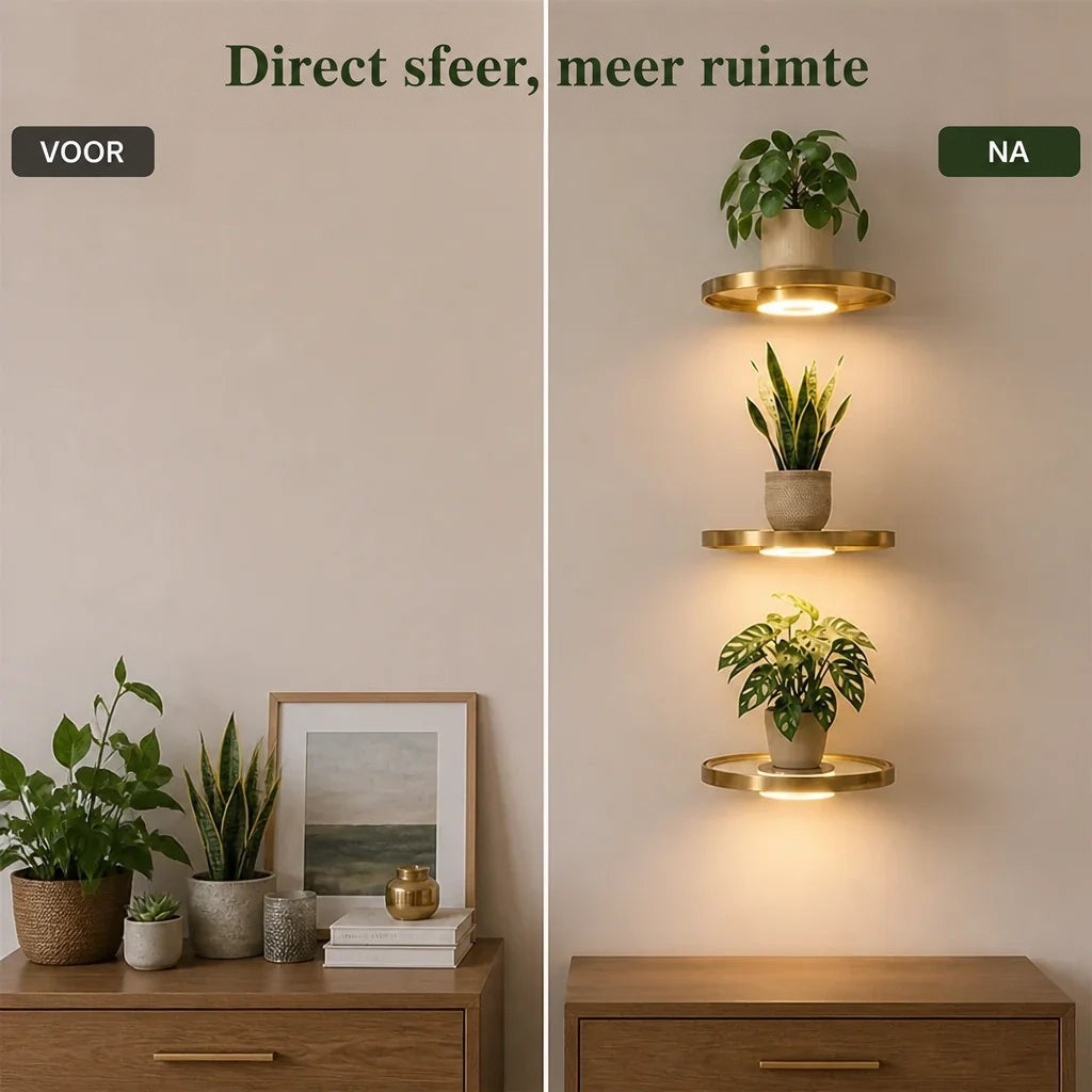 Voor-en-nawerking naast elkaar: links een dressoir vol planten en decoratie, rechts een lege wand met drie verlichte gouden plantenplanken erboven. 4
