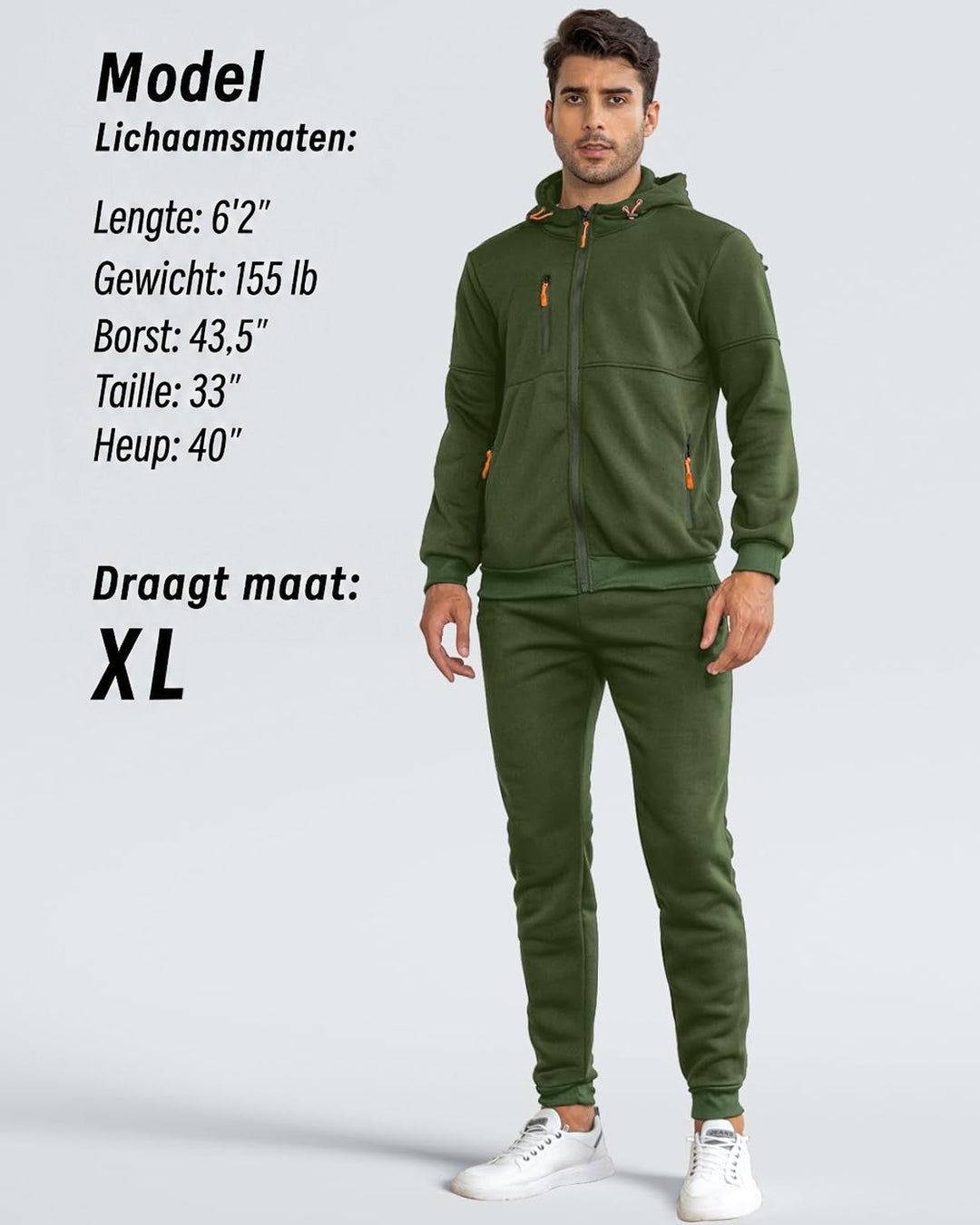 Model draagt het groene trainingspak met capuchon en oranje details, frontaal, met maataanduiding en lichaamsmaten ernaast 14