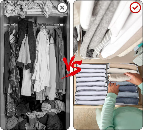 Vergelijking van een rommelige kledingkast links en rechts nette stapels opgevouwen kleding in vakken van de organizer, met een hand die een stuk pakt. 2