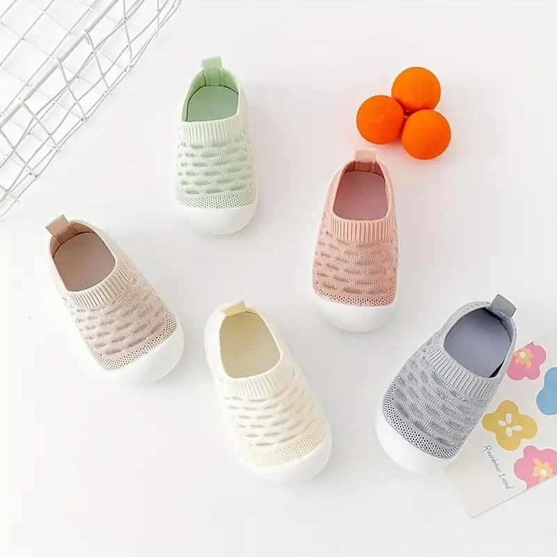 FlexiSteps – Breathable Barefoot Shoes for Toddlers
