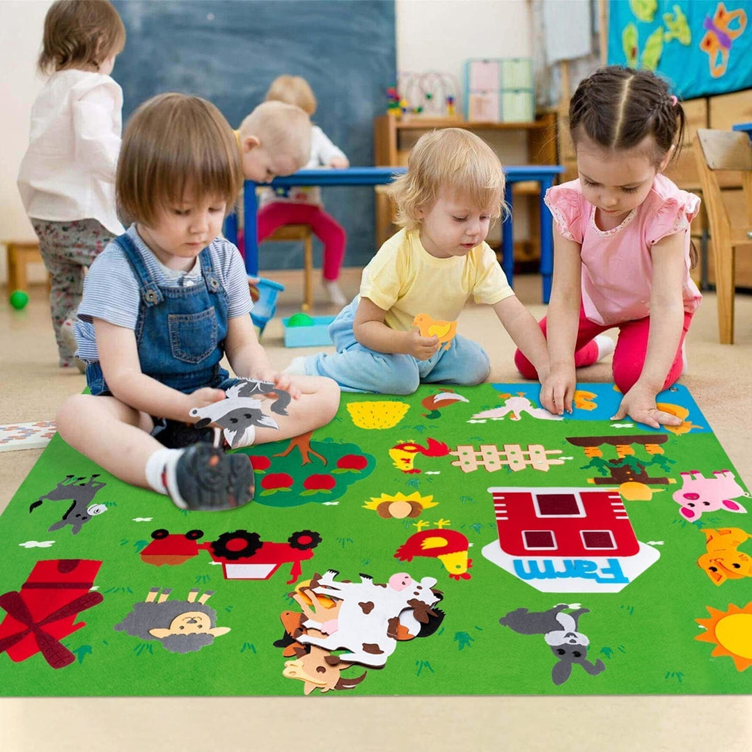 Toddler Felt Play Board - FeltAdventure