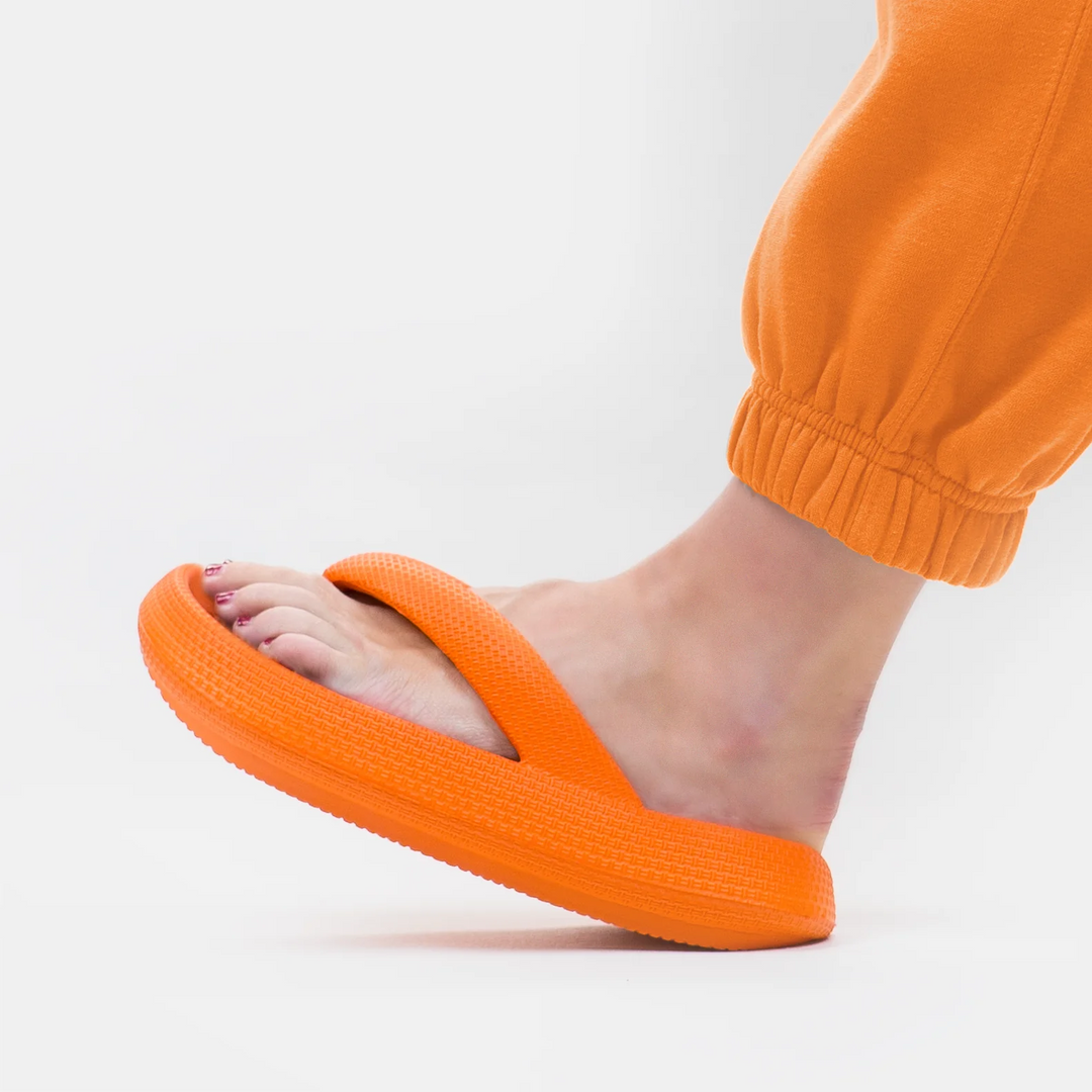 Cloud-Soft Unisex Comfort Flip Flops – Leona