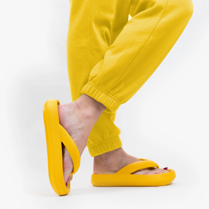 Cloud-Soft Unisex Comfort Flip Flops – Leona