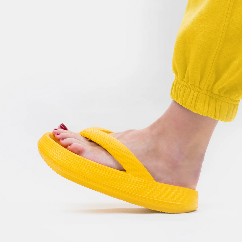 Cloud-Soft Unisex Comfort Flip Flops – Leona