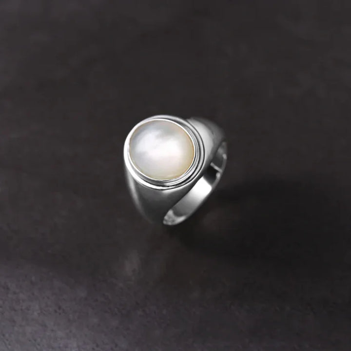 Pinctada Albina Silver Ring - Isla