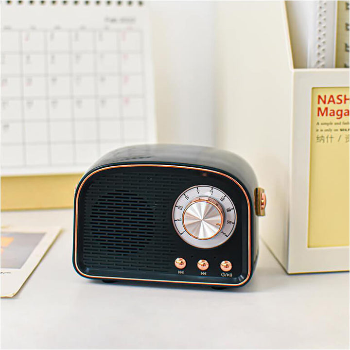 Altavoz Bluetooth vintage con radio FM – RetroVibe