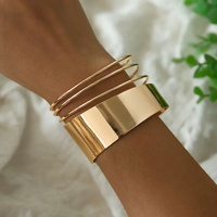 Classic Gold Vintage Bracelet - Amara