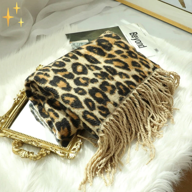 Trendy Luipaardprint XL Wollen Sjaal - Sophia