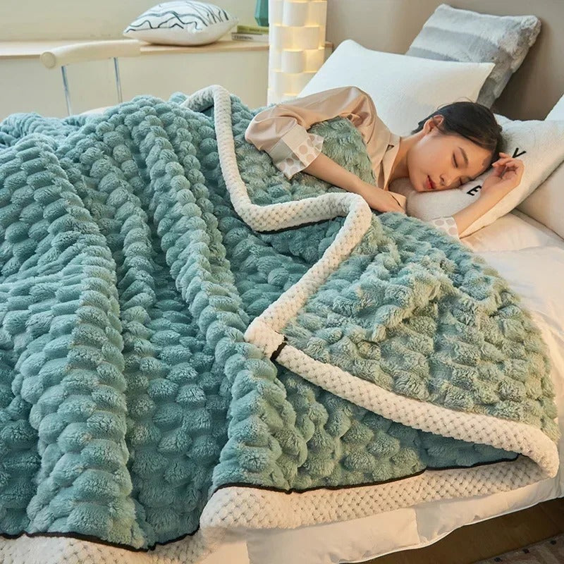 Double-sided Coral Velvet Blanket for Autumn & Winter – TurtleWarm