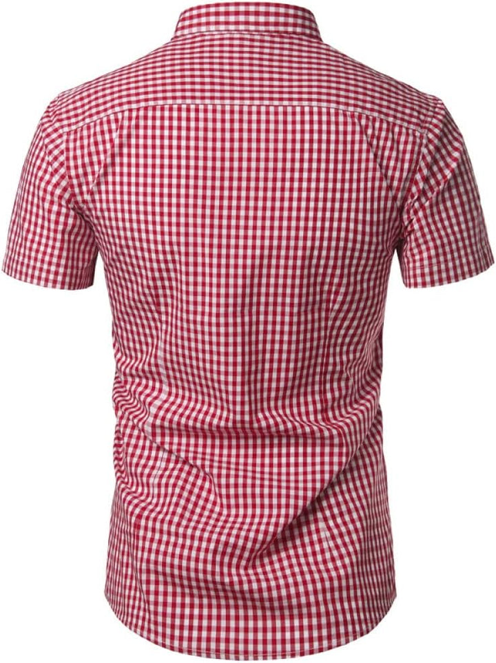 Achterkant van het rood-wit geruite overhemd met korte mouwen, met schoudernaad en kraag zichtbaar. 12