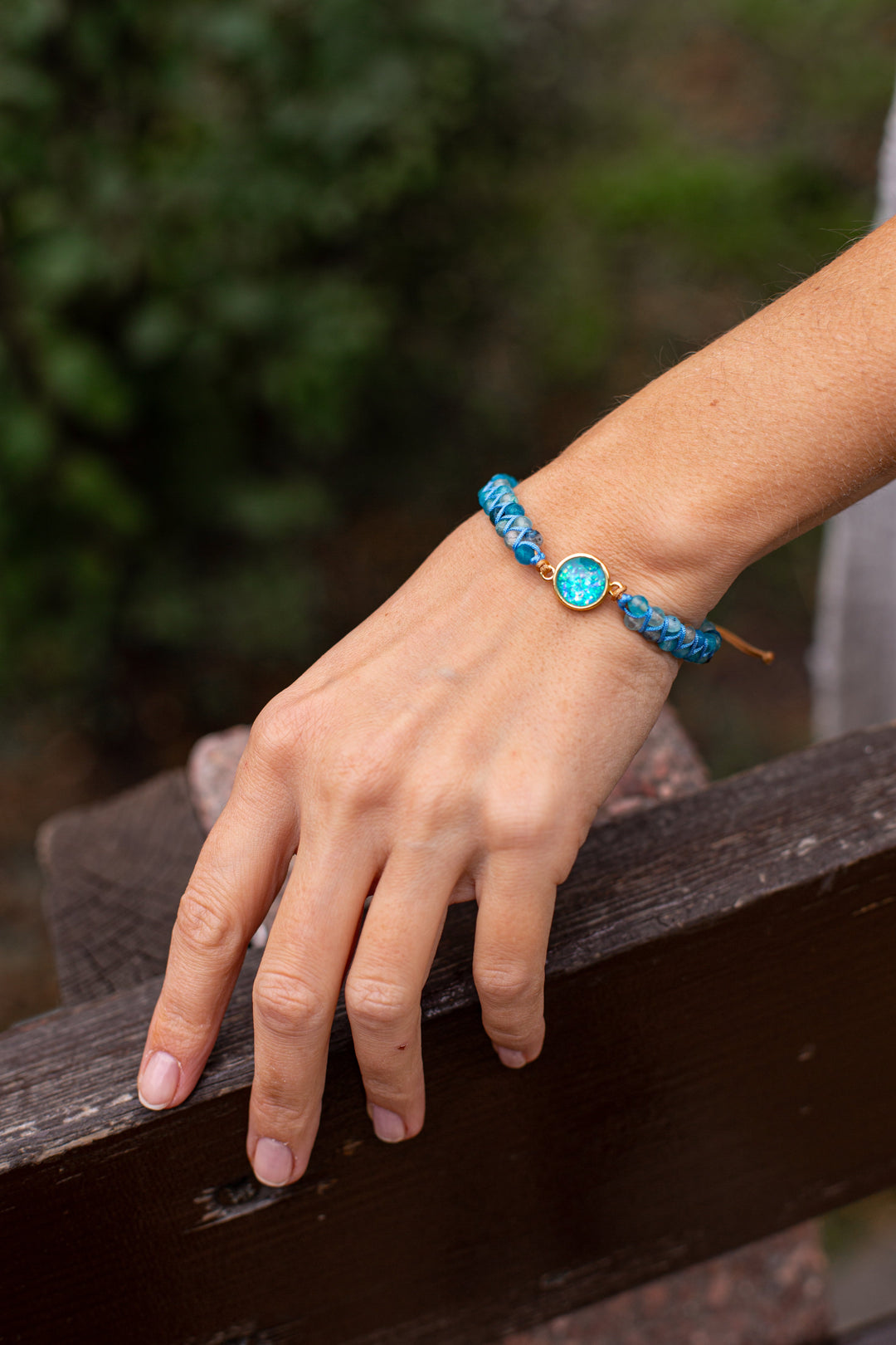 Hypnotiserende Blauwe Opaal Armband - Liora